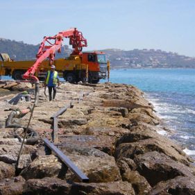 Pelejana Serveis equipo de bombeo en orilla